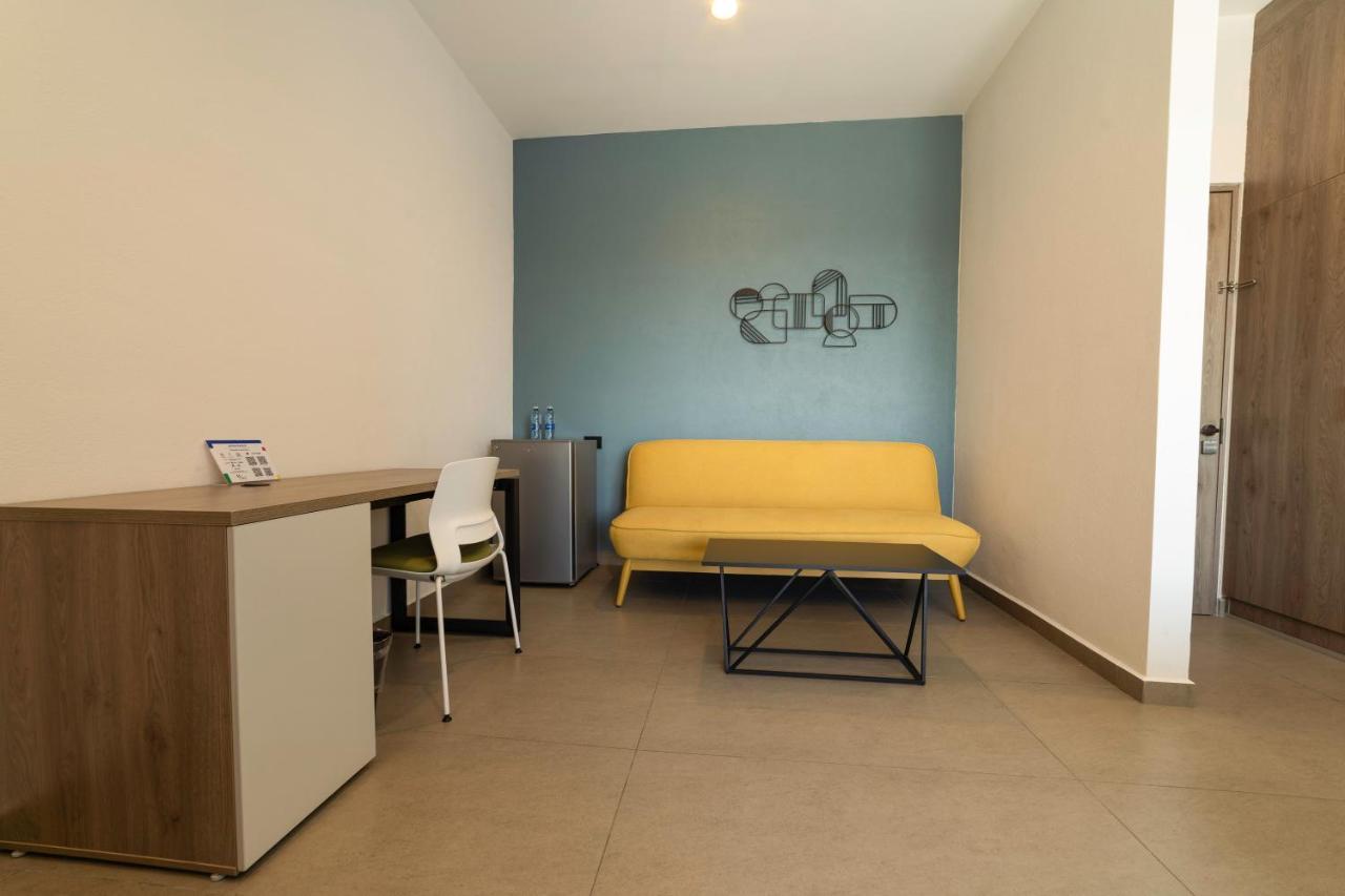 Th Hotel & Vivienda Tepatitlán de Morelos Dış mekan fotoğraf