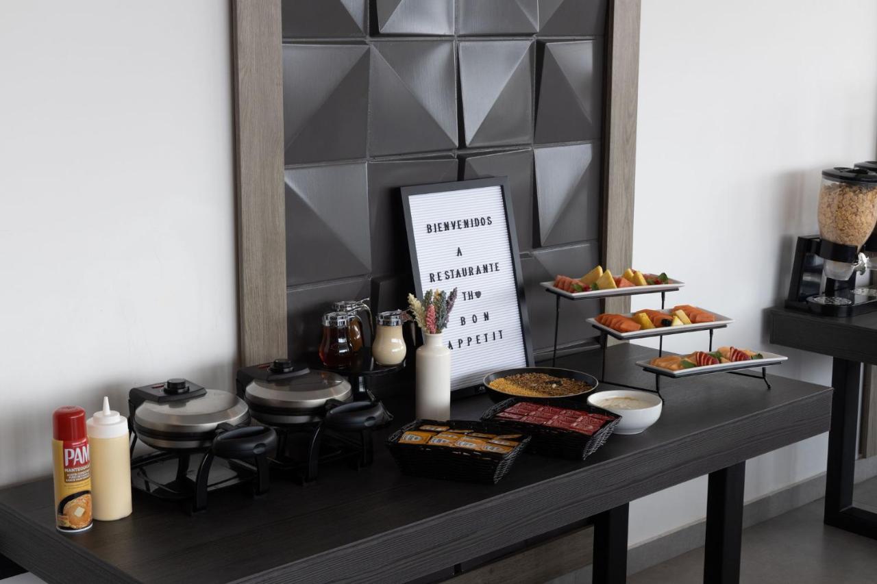 Th Hotel & Vivienda Tepatitlán de Morelos Dış mekan fotoğraf