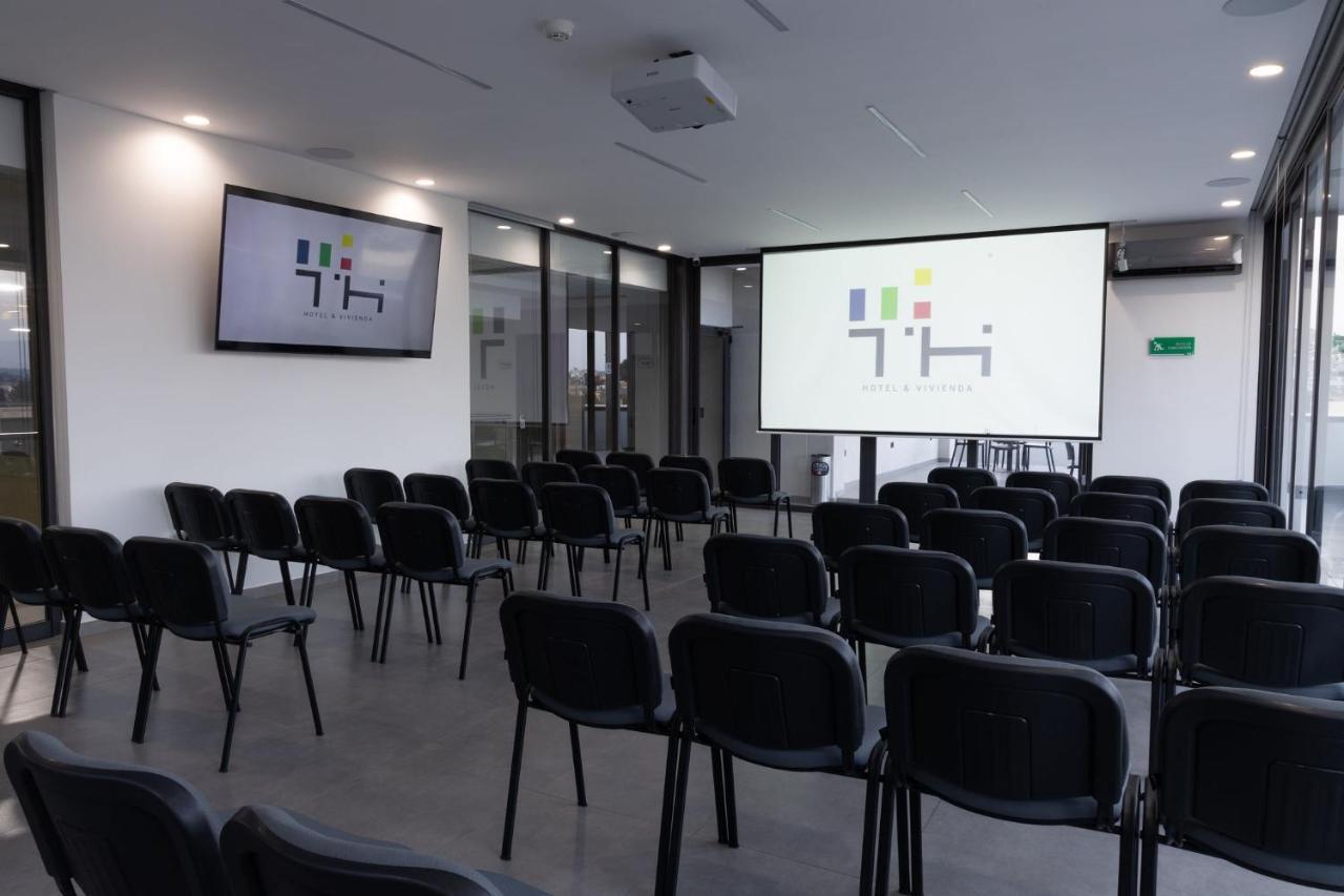 Th Hotel & Vivienda Tepatitlán de Morelos Dış mekan fotoğraf