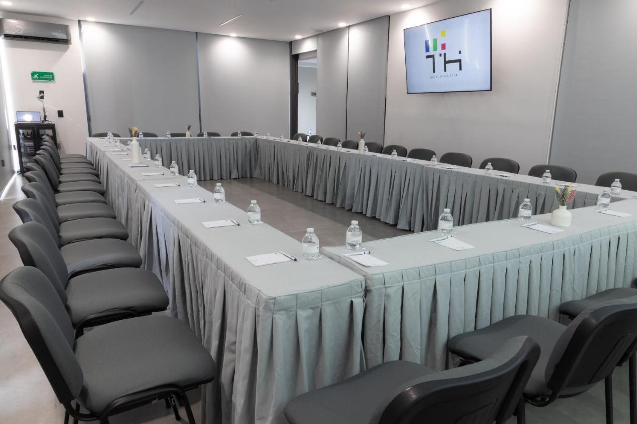 Th Hotel & Vivienda Tepatitlán de Morelos Dış mekan fotoğraf