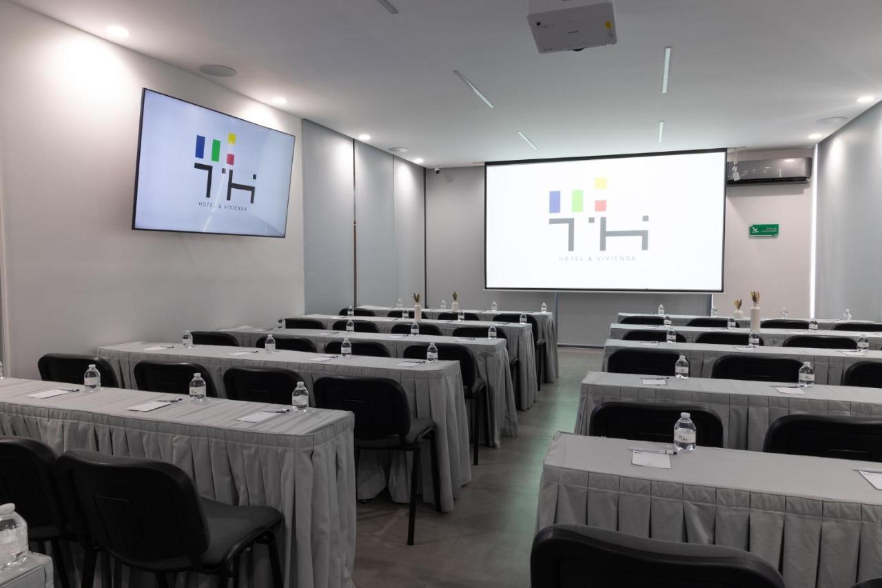 Th Hotel & Vivienda Tepatitlán de Morelos Dış mekan fotoğraf